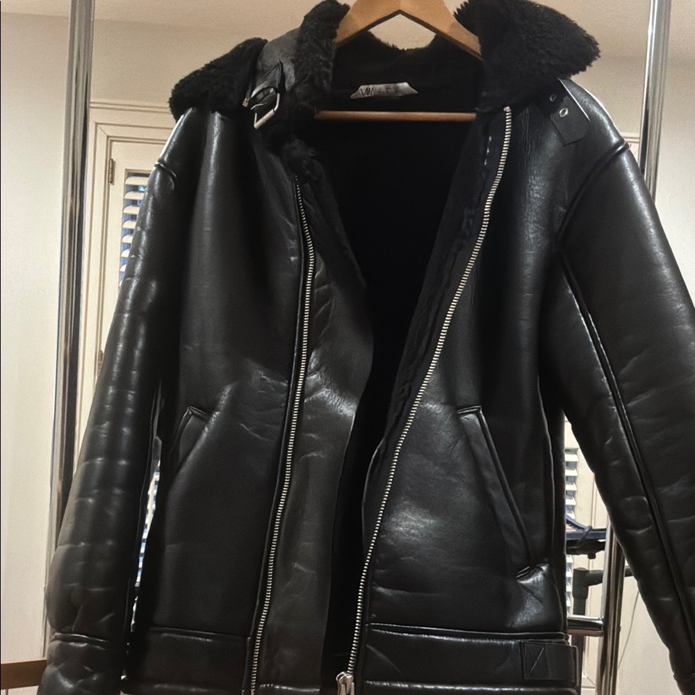 ZARA RARE Black Leather Jacket with Shearling Color and removable hood AWESOME!